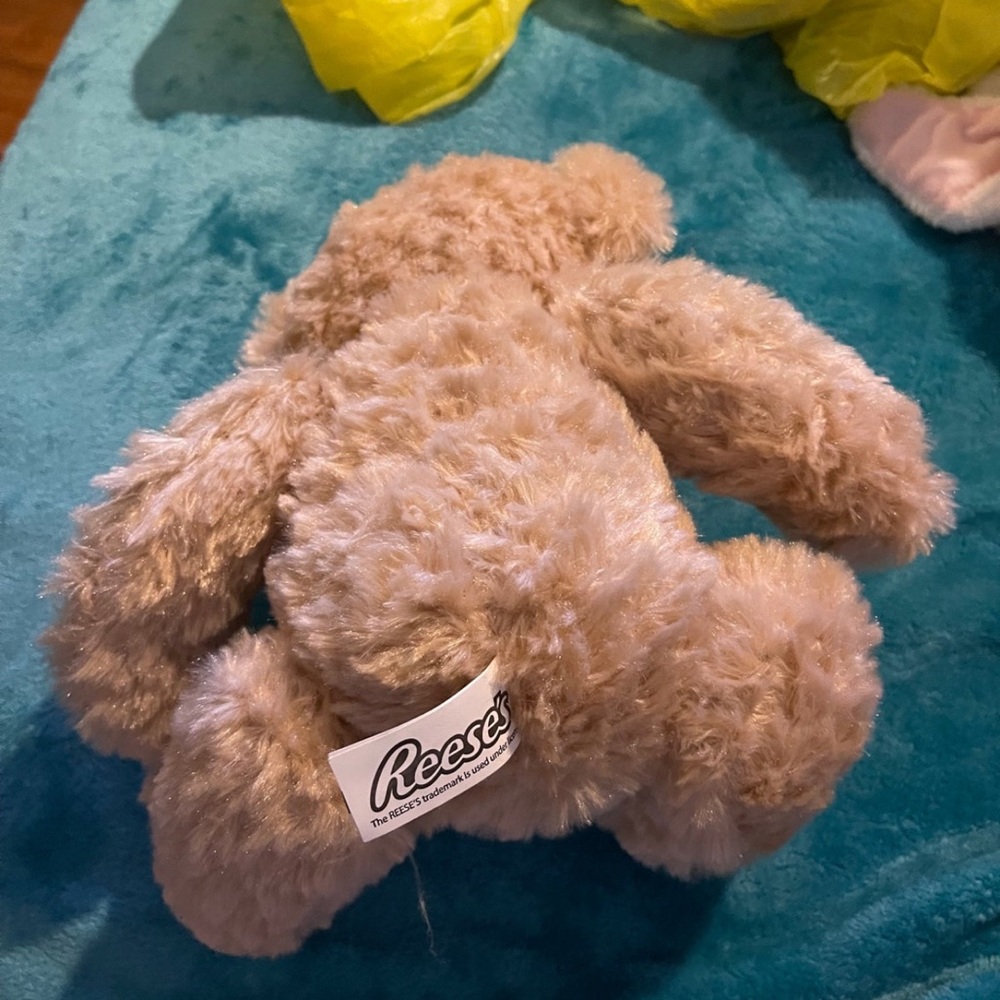 Reeses plush - Picture 3 of 5